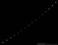 © P. Wienerroither; Mondfinsternis 9.01.2001, Phasen der Mondfinsternis im Abstand von 15 Min. Komposit aus nur 2 mehrfach belichteten Aufnahmen. Bronica ETRS Mittelformat 4,5x6 mit 75mm auf Kodachrome 100.